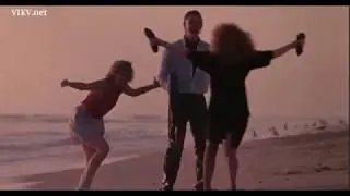 Bette Midler in Ruthless People- Ending