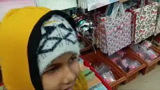 jensi in shopping mall | kids  grow video | kids video