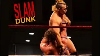 «Американский мускулистый» Алек Один против Ричарда Адониса. AXW JingleBrawl.