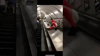 What&rsquo;s Wrong With This Kid 😂🤣 #stupid #injury #stunt #escalator #fail