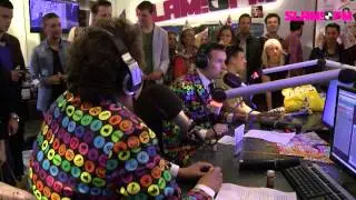 De verjaardag van Igmar: Het Feestteam, taart en de burgemeester van Amersfoort | Bij Igmar