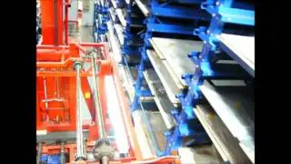stacker crane working