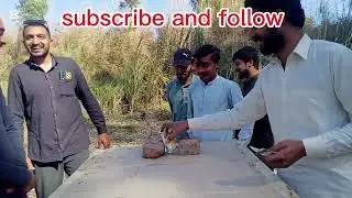 Challenge 🥰/🤔 stand on paper 😱 ,Ashfaq, Fruit drink paper k opr kasy ruk gya 😱😱