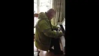 Delivery man hits the right note.