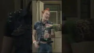 Vyvyan's mum brings him a gift   The Young Ones #adeedmondson #bbc #rikmayall