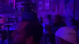 Dezi 5 & Ghost Note - You Wanna Be Starting Something (Michael Jackson)