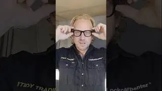 Ray-Ban Meta, Wayfarer Gen 2 glasses. You can see through the eyes of the Lockcarpenter. #aiglasses