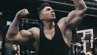 When Bodybuilders Go Shirtless In Public 😘😍6