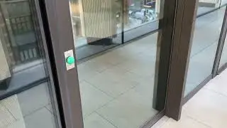 Record Thermcord3 automatic sliding door system
