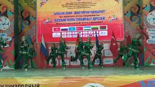 Танцевальный ансамбль 