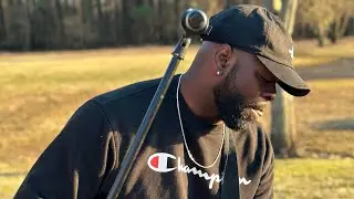 KJ (KjLetsmakeit)Acoustic set outdoors
