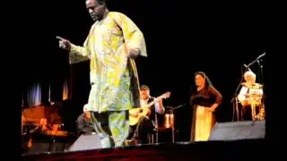 Marco Campos, percusión y algo más...