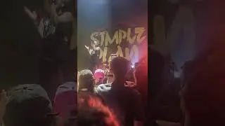 Simple plan at Jones Beach Wantagh Ny Mosh Pit