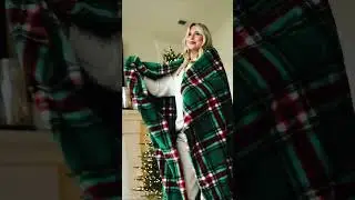 The coziest Christmas blankets in the world!