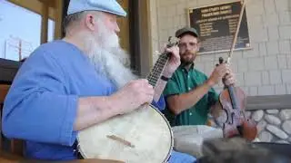 Ron Edsall and David Tait Play Soldiers Joy at Frazier Park Library jam