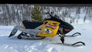 2007 ski-doo Rev Triple 700 Redhead!