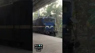 Indian railways train horn entry #train #expresstrain #shorts #railway