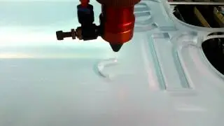 Debitare laser plexiglass 1 cm