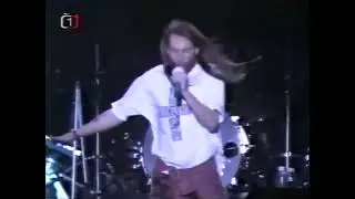 Guns N' Roses - Don't Cry (Alt. Lyrics) - May 20, 1992, Strahov Stadium, Prague (REMASTERED)