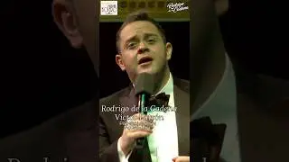 Pi&eacute;nsalo Bien (Agust&iacute;n Lara) - Rodrigo de la Cadena y V&iacute;ctor Patr&oacute;n-V Festival Mundial del Bolero 4