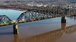 9 Trains Crossing the Ohio River on The Norfolk Southern Heartland Corridor