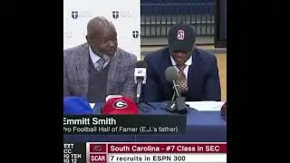 Great moment between Emmitt Smith and his son on signing day
