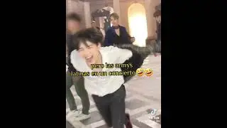 Armys Coreanas vs Armys Latinas en un concierto de BTS