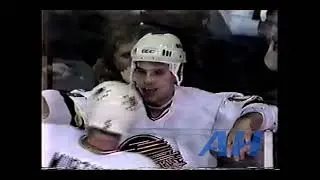 NHL Nov. 19, 1993 Shawn Antoski,VCR v Todd Ewen,ANH Vancouver Canucks Mighty Ducks Of Anaheim