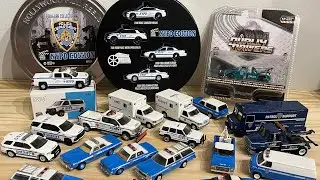 Распаковка коллекционной модели NYPD в масштабе 1/64.