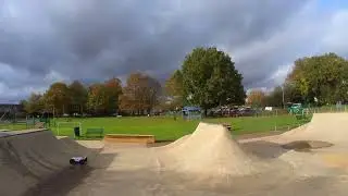 Can we do wall rides? Is it ￼ possible? #traxxas #sledge #skatepark #rctricks