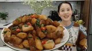 Khoai Tây Xào Thịt Ba Chỉ Vàng Giòn, Thấm Vị - Món Ngon Ngày Tết Ai Cũng Mê