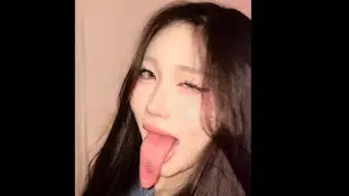 Long tongue girl 284