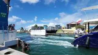 Simpson Bay bridge traffic