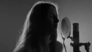 Flume - Rushing Back feat. Vera Blue (Live Session)