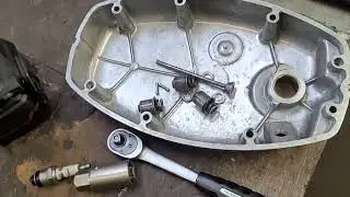 CZ 175 na 209 ccm spojkový kôš meníme.
