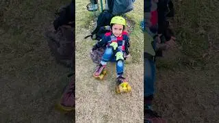 EVIAN ROLLER SKATING BABIES ORIGINAL