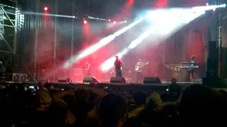 Sr. Wilson - Music (Vi&ntilde;a Rock 2015) HD