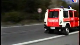Stuttgart FD / Feuerwehr Stuttgart: heavy motorcycle crash / schwerer Motorradunfall, 21.04.1991.