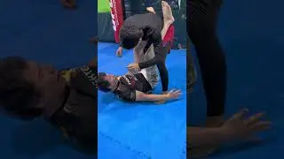 Street self defense situation #mma #ufc #selfdefense #learning #shorts