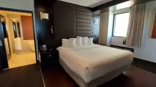 Harrah's Ak-Chin - Cactus Tower 2 Room Suite (1 King)