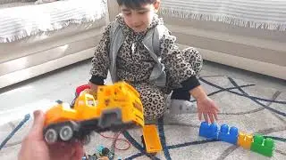 Küçük Mimardan Büyük Proje Legolardan Hayvan Barınağı Ve Otopark inşa Ediyoruz 
