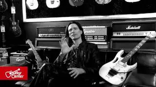 Steve Vai, Alive in an Ultra World: At Guitar Center