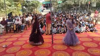 Gori Gori gajban,mhare hivde ro haar,Char char chudla,bansa betho to table kursi,bole to mitho dance