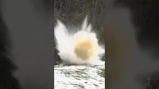 Snowman VS Explosion