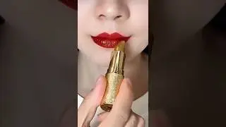 When Your Girlfriend got a New lipstick as a Gift😭🎁  #shorts #funny