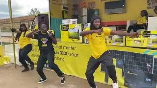 Dancehall settings with @sue dancer and @ hype p-wise (sunking)