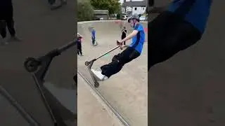 It&rsquo;s still outdoor weather 💪 #scooter #fyp #scooters #scootertricks #fullsend #actionsports #scoot