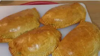 Zambian Pie  || ||How to Make Chicken Pie ||Kundaskitchen