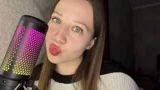 ASMR || The sounds of the microphone in my gentle hands💕✨. Kisses💋