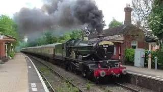 GWR Castle 5043 'Earl of Mount Edgcumbe' at Wilmcote Railway Station with 'The Shakespeare Express'